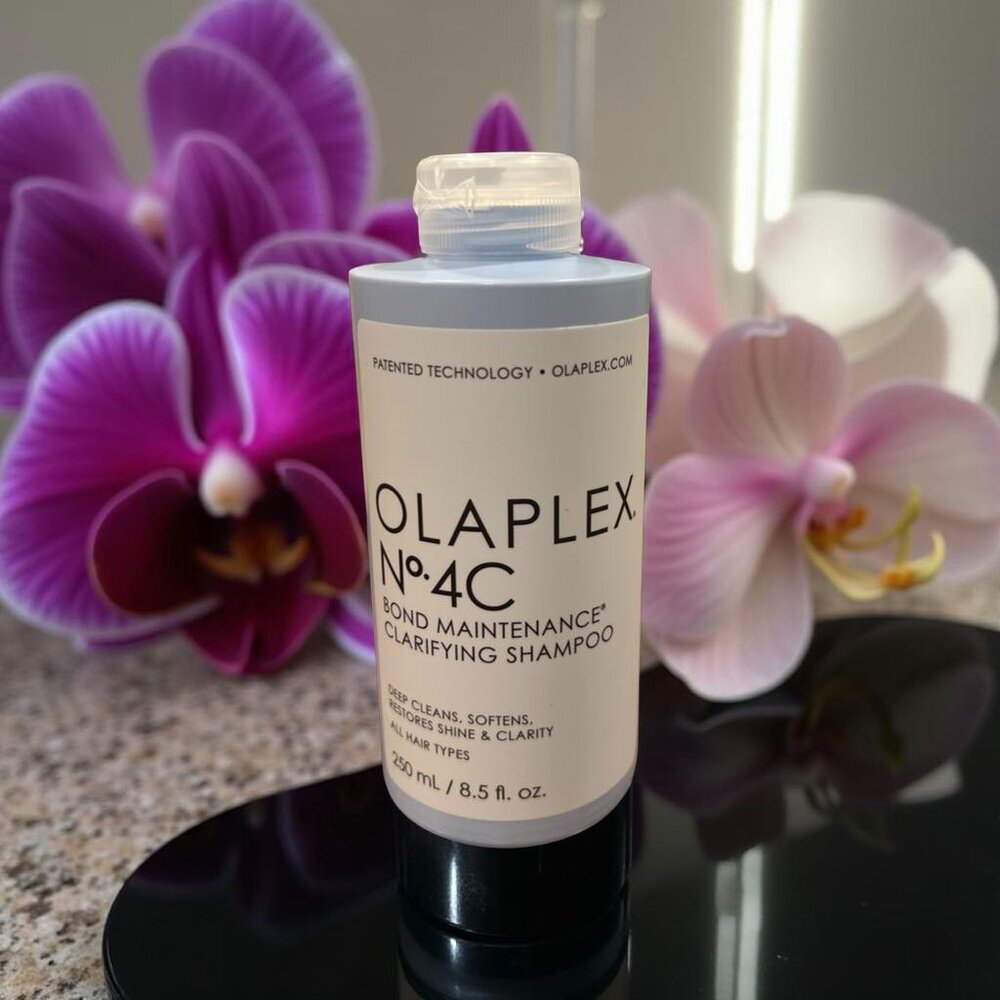 OLAPLEX NO. 4C Bond Maintenance Clarifying Shampoo 8.5 oz